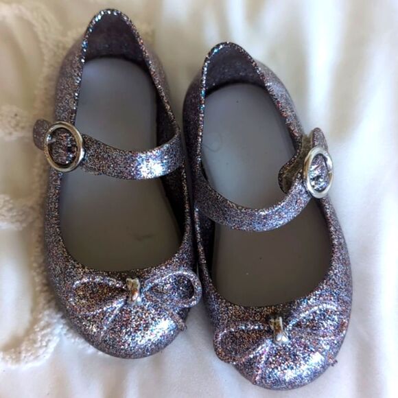 Sweet Love Flat in Silver Glitter for Babies - Mini Melissa Size 6 - Picture 7 of 7